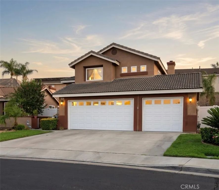 812 Poppyseed, Corona, CA 92881