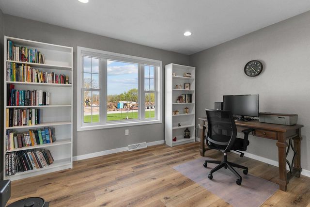 1019 DEER, Fond Du Lac, WI 54935