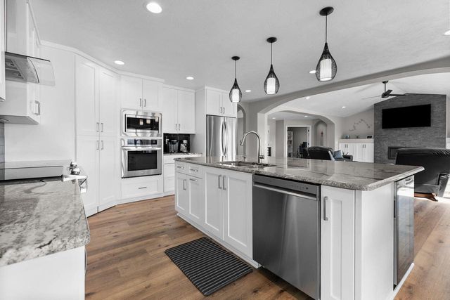 1019 DEER, Fond Du Lac, WI 54935