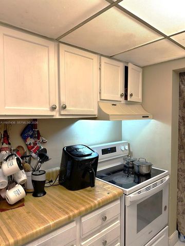 3720 Inverrary Drive 1J, Lauderhill, FL 33319