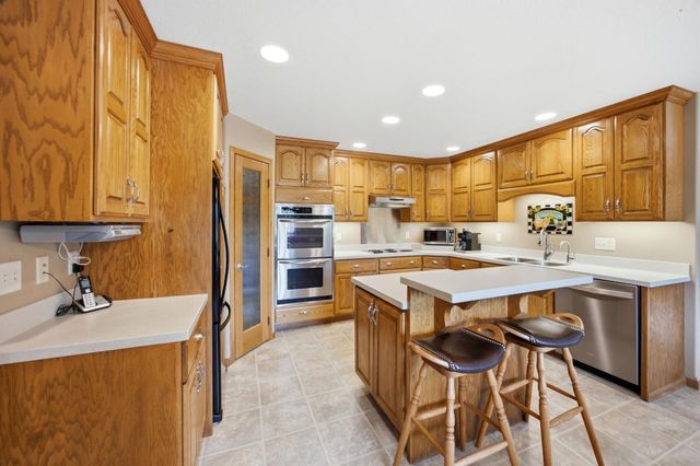 10085 28th Street S, Moorhead, MN 56560