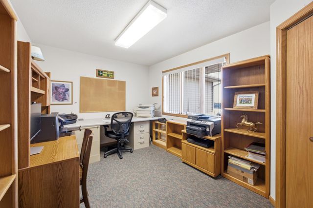 10085 28th Street S, Moorhead, MN 56560