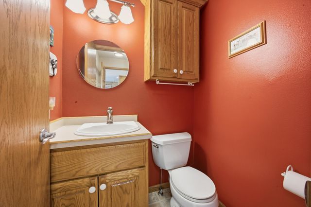 10085 28th Street S, Moorhead, MN 56560