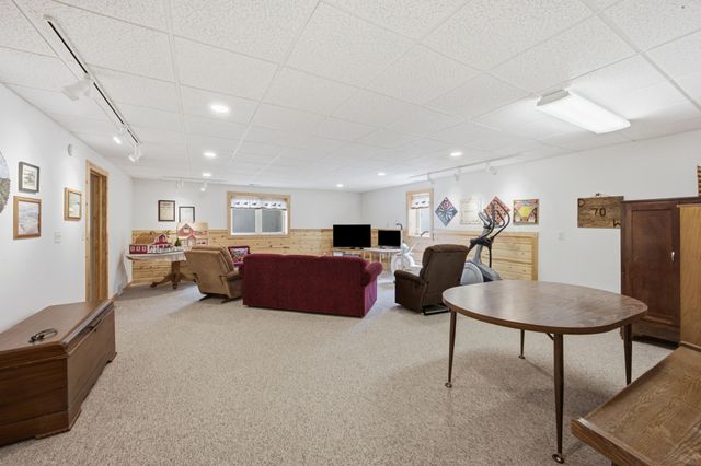 10085 28th Street S, Moorhead, MN 56560