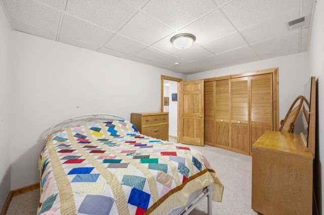 10085 28th Street S, Moorhead, MN 56560