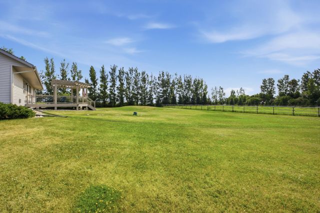 10085 28th Street S, Moorhead, MN 56560