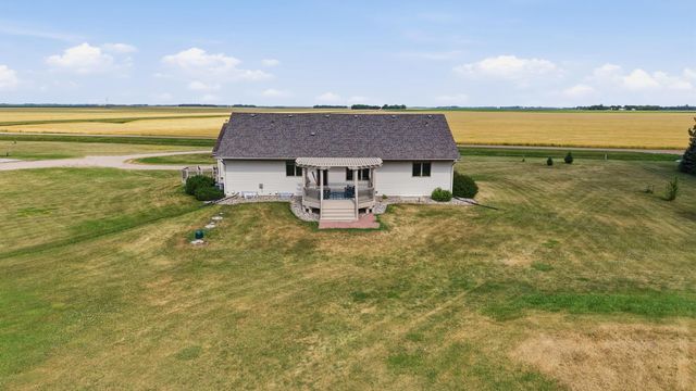 10085 28th Street S, Moorhead, MN 56560