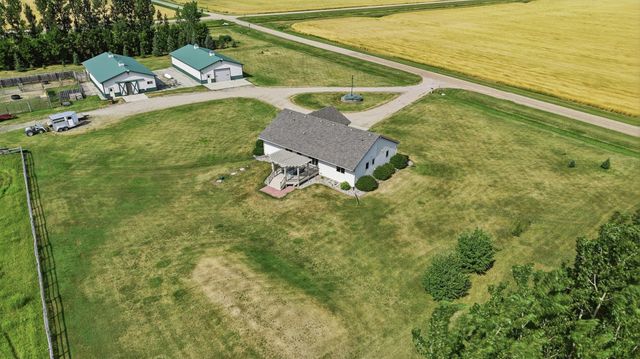 10085 28th Street S, Moorhead, MN 56560
