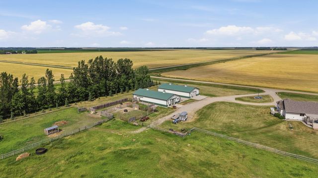 10085 28th Street S, Moorhead, MN 56560