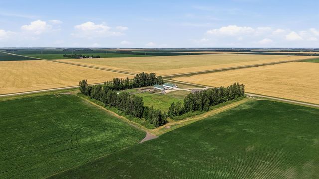 10085 28th Street S, Moorhead, MN 56560