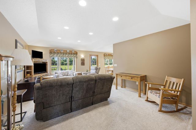 10085 28th Street S, Moorhead, MN 56560