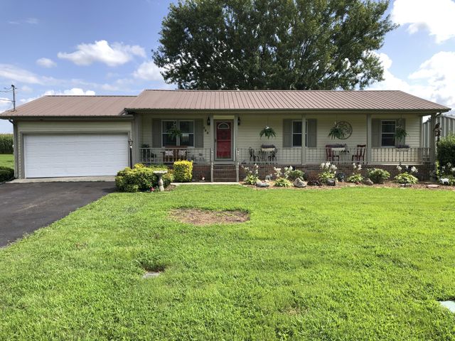 266 Woods Edge Rd, Winchester, TN 37398