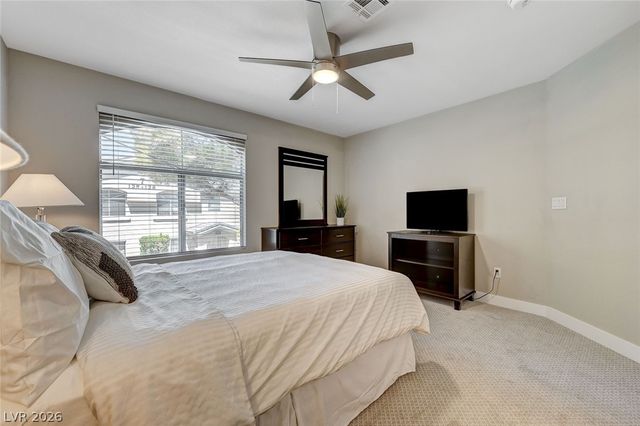 3950 South Sandhill Road 124, Las Vegas, NV 89121