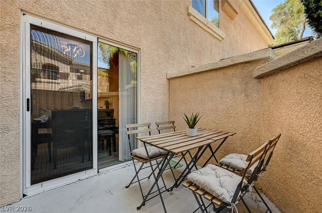 3950 South Sandhill Road 124, Las Vegas, NV 89121