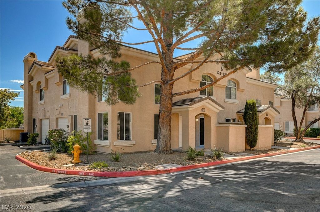 3950 South Sandhill Road 124, Las Vegas, NV 89121 — photo 2