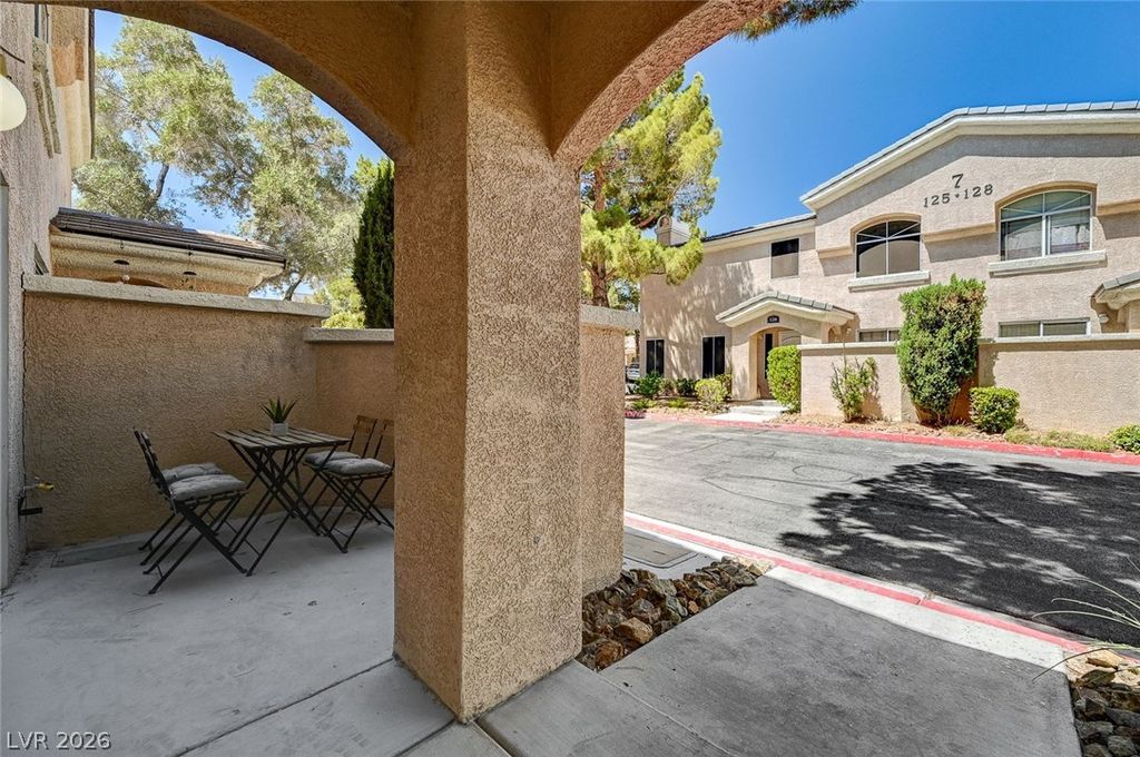 3950 South Sandhill Road 124, Las Vegas, NV 89121 — photo 4