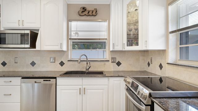 1222 SE 5th Court, Deerfield Beach, FL 33441