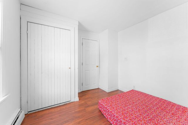 576 Sea St, Quincy, MA 02169