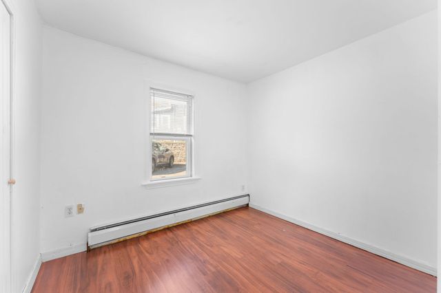 576 Sea St, Quincy, MA 02169