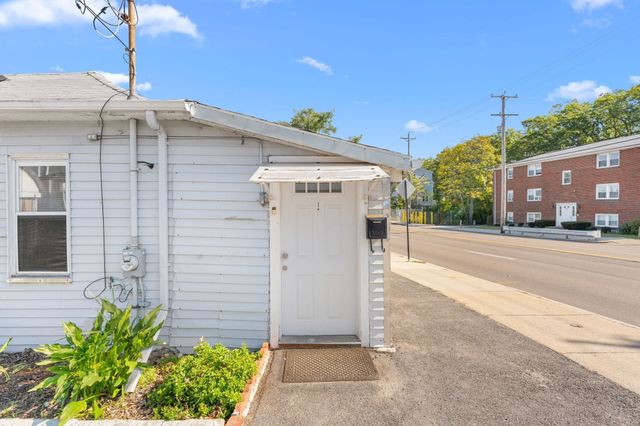 576 Sea St, Quincy, MA 02169