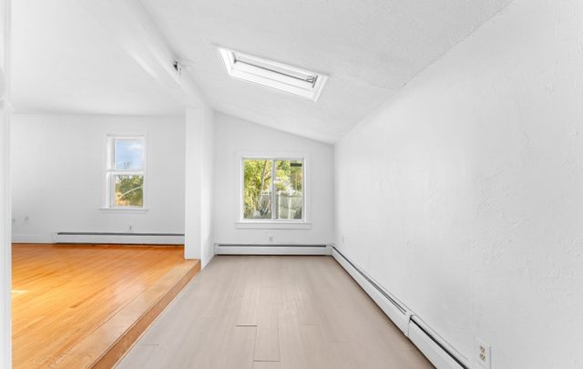 576 Sea St, Quincy, MA 02169