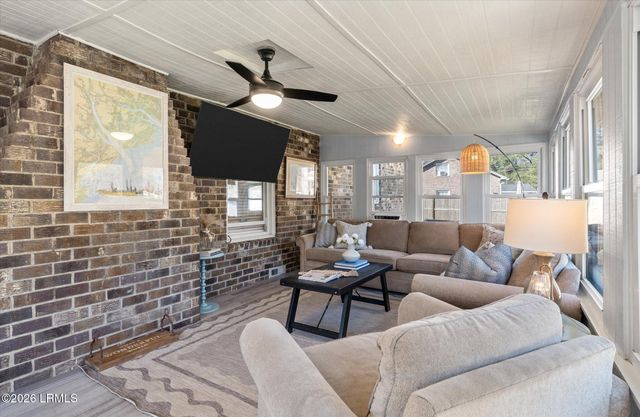 102 Ellen Court, Summerville, SC 29483