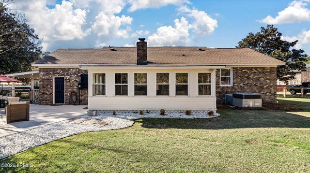 102 Ellen Court, Summerville, SC 29483