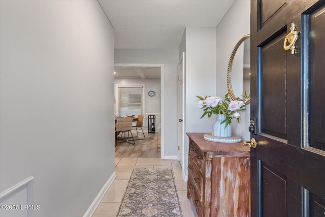 102 Ellen Court, Summerville, SC 29483