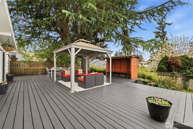 22618 87th Avenue W, Edmonds, WA 98026