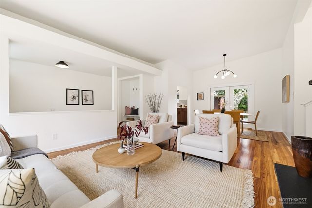 22618 87th Avenue W, Edmonds, WA 98026