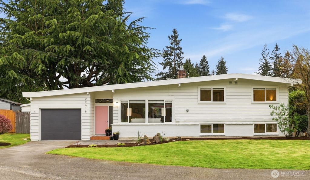 22618 87th Avenue W, Edmonds, WA 98026