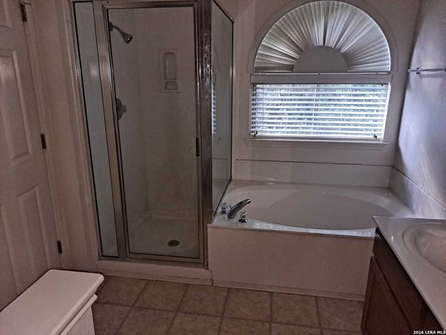 7155 STILL HOLLOW DR, San Antonio, TX 78244