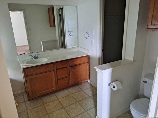 7155 STILL HOLLOW DR, San Antonio, TX 78244