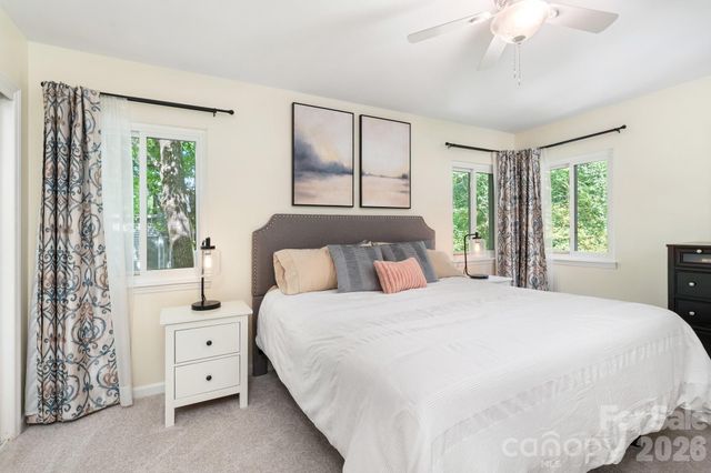 8700 Lorraine Drive, Charlotte, NC 28270