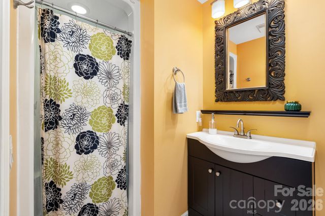 8700 Lorraine Drive, Charlotte, NC 28270
