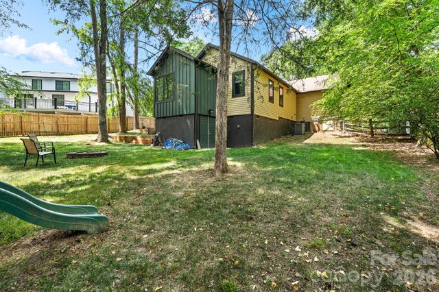 8700 Lorraine Drive, Charlotte, NC 28270
