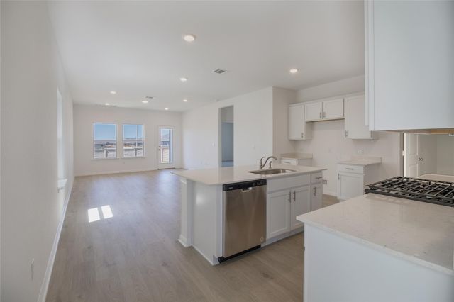 411 Mustang Lake CIR, Buda, TX 78610