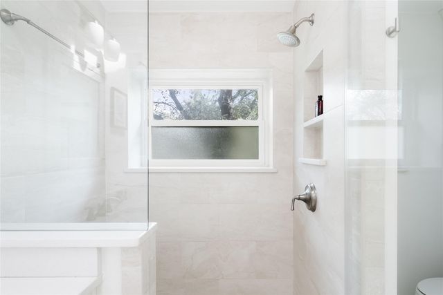 108 W SPRING DR, West Lake Hills, TX 78746