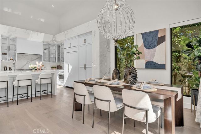 10 Rue Cannes, Newport Beach, CA 92660