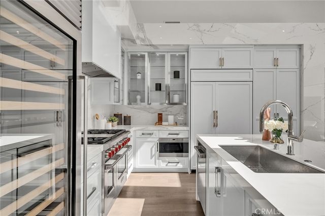 10 Rue Cannes, Newport Beach, CA 92660