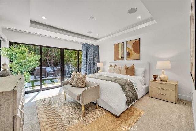 10 Rue Cannes, Newport Beach, CA 92660
