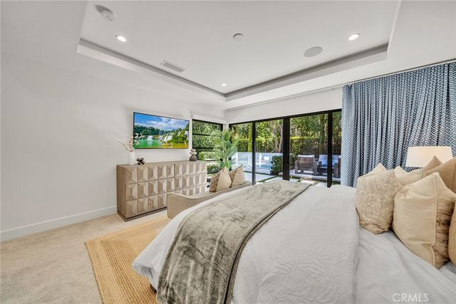 10 Rue Cannes, Newport Beach, CA 92660