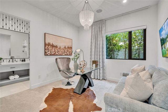 10 Rue Cannes, Newport Beach, CA 92660