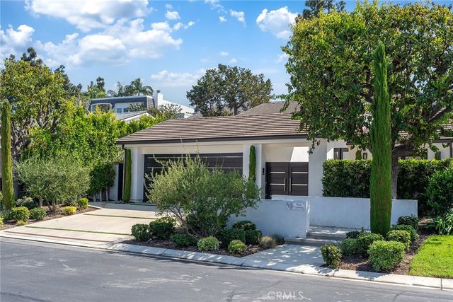 10 Rue Cannes, Newport Beach, CA 92660