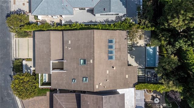10 Rue Cannes, Newport Beach, CA 92660