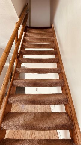 881 Albany Post Road 17, New Paltz, NY 12561