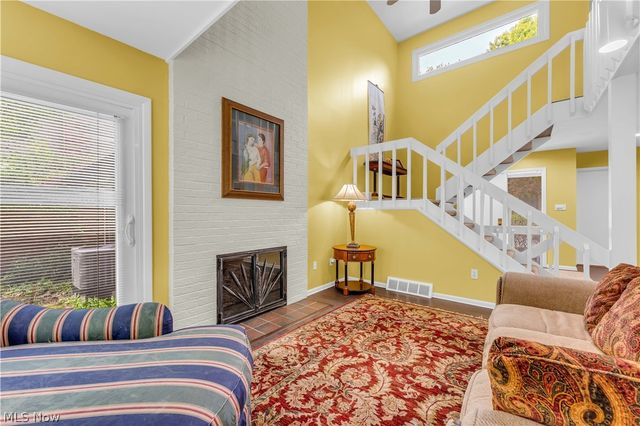 36 Oakshore Drive, Bratenahl, OH 44108