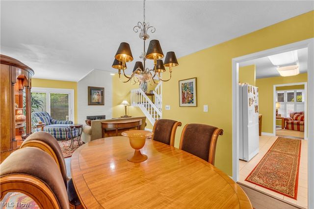 36 Oakshore Drive, Bratenahl, OH 44108