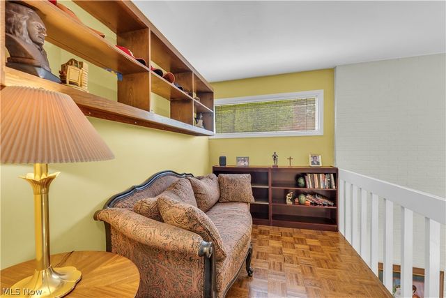 36 Oakshore Drive, Bratenahl, OH 44108