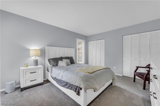 36 Oakshore Drive, Bratenahl, OH 44108